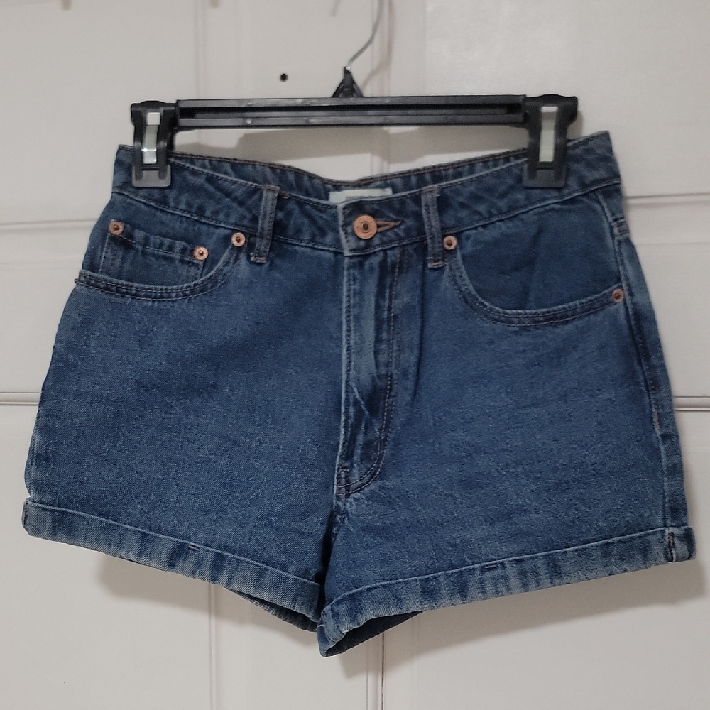Forever 21 Denim Jean Shorts Classic Limited Mom High-Rise Every Day Essential